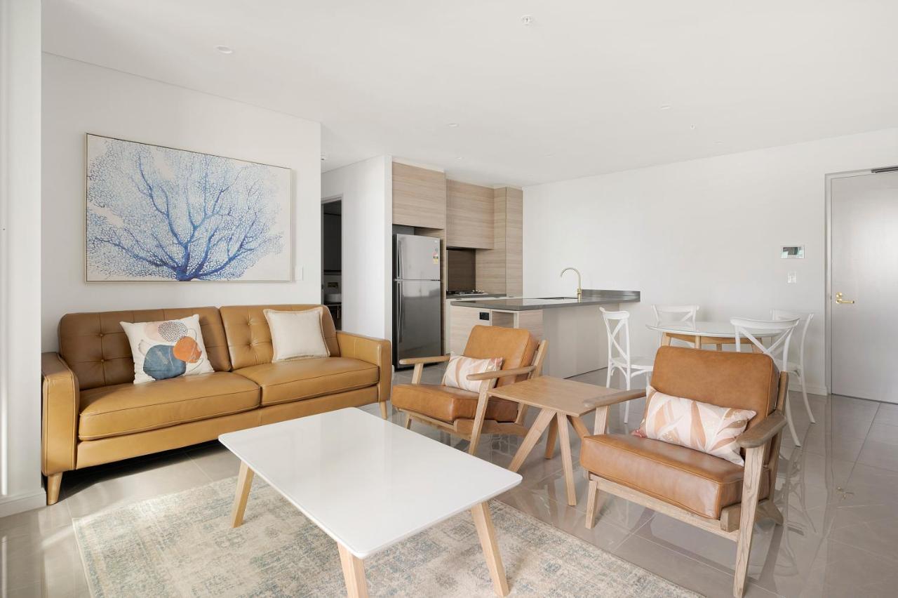 Sea View Beachfront Apartment In Surfers Gold Coast Exterior photo